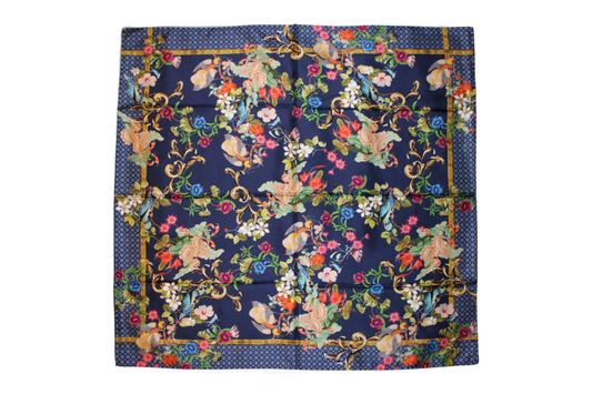 Foulard Venere in seta con motivo floreale blu Q7LAB Made in Italy